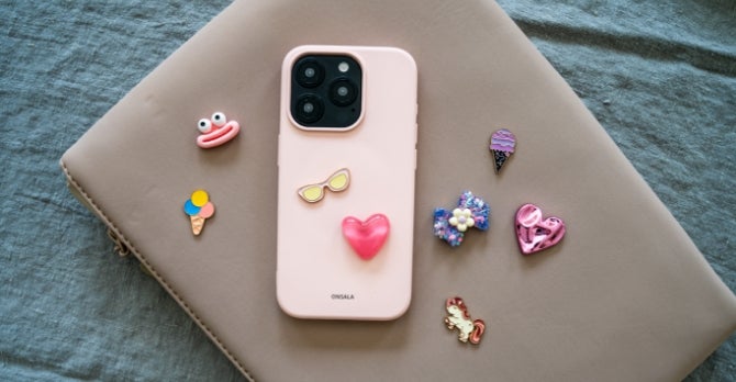 Halv-banner-charms.jpg