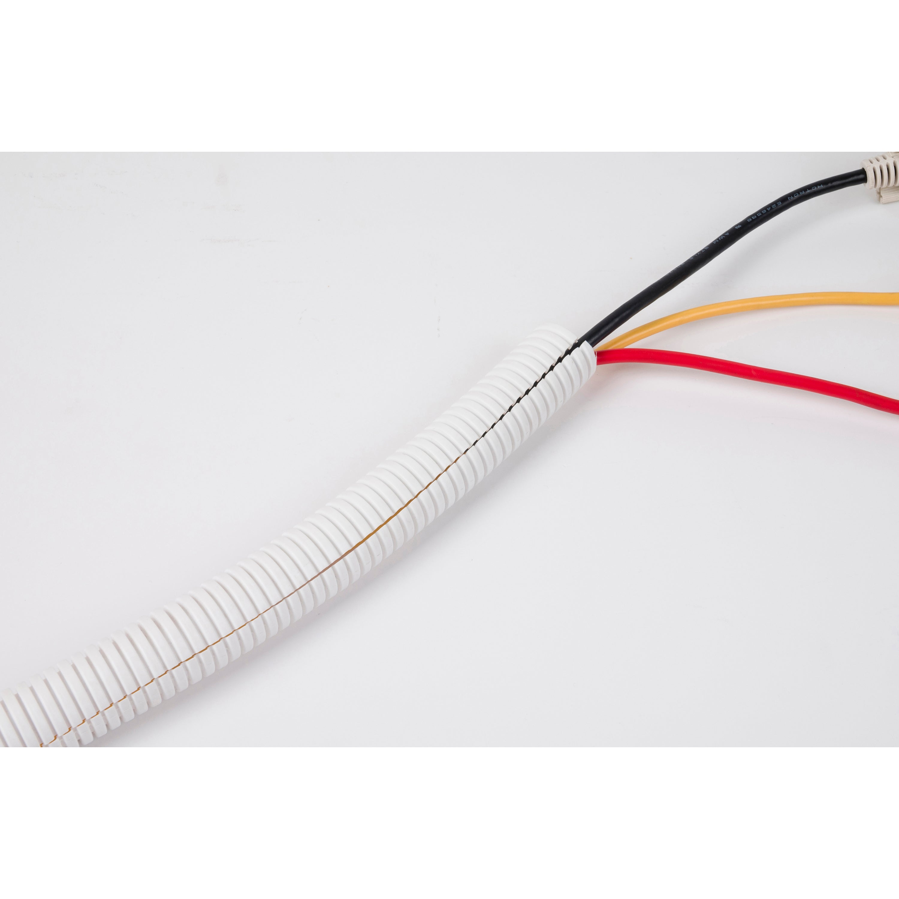 Cable Trunking 32mm Slotted White 1.1m