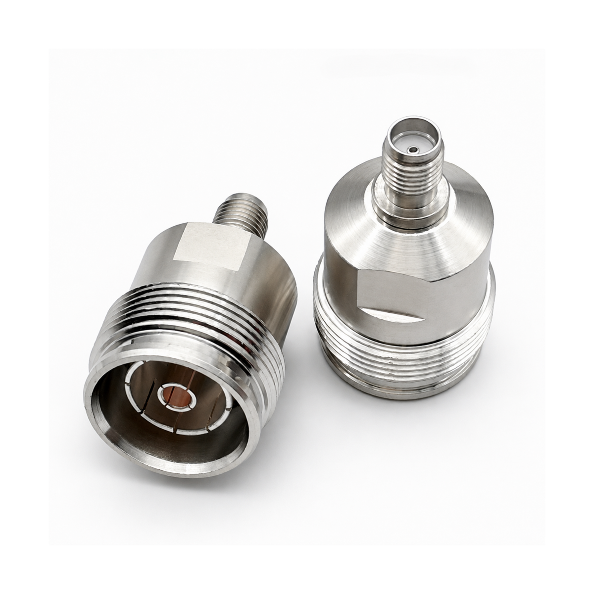 Adapter 4.3-10-hona till SMA-hona