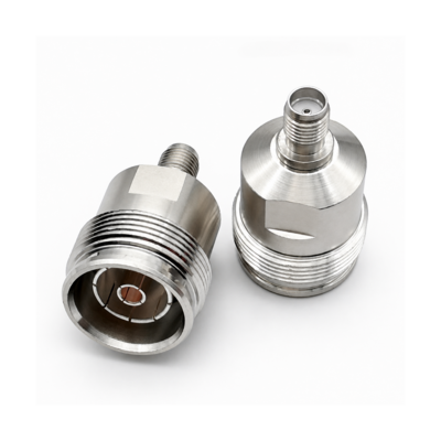 Adapter 4.3-10-hona till SMA-hona